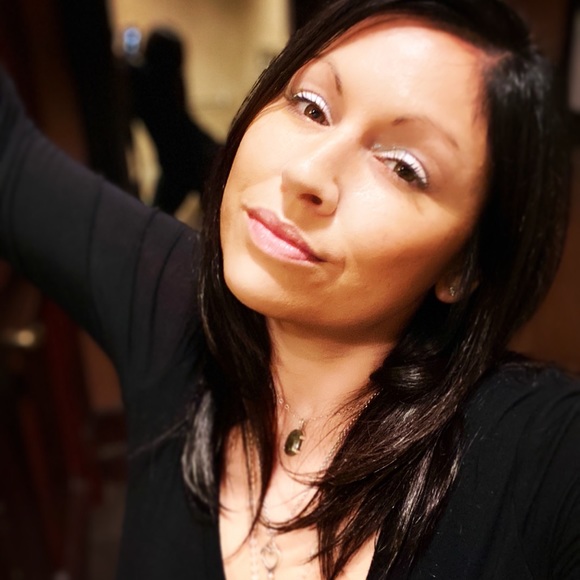 Meet your Posher, Madelyn - Picture 11 of 16